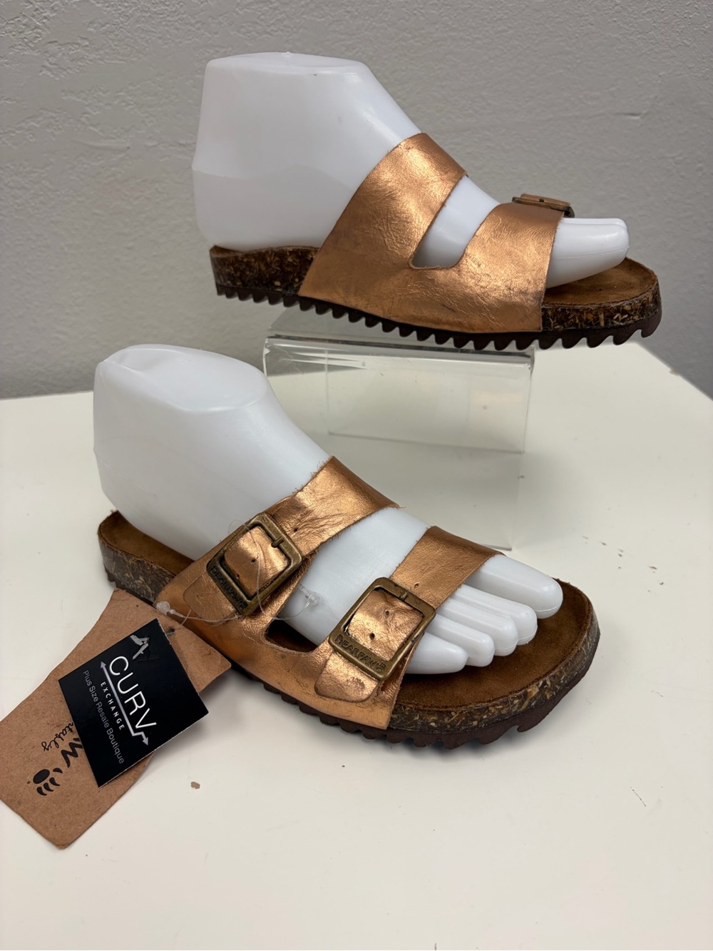 Bearpaw Julieta slide sandal in a metallic rose